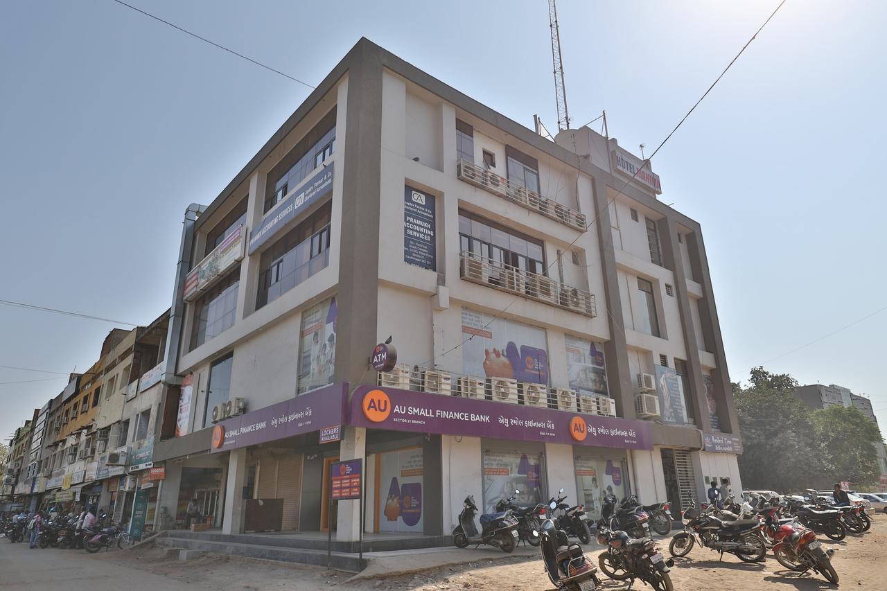 Oyo 11649 Hotel Mahima Gandhinagar Extérieur photo